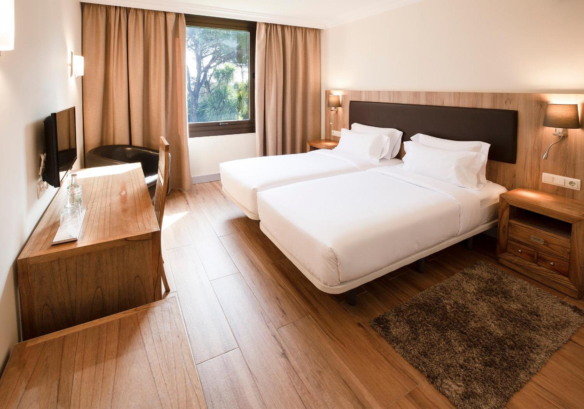 Hotel Eden Park by Brava Hoteles Riudellots de la Selva Habitación foto